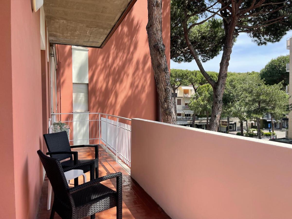 Casa In Centro Tre Locali Con Terrazzo Apartment *